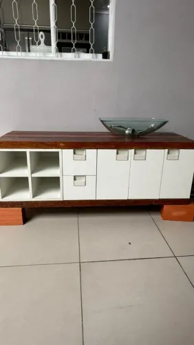 Gabinete para banheiro com cuba de vidro!
