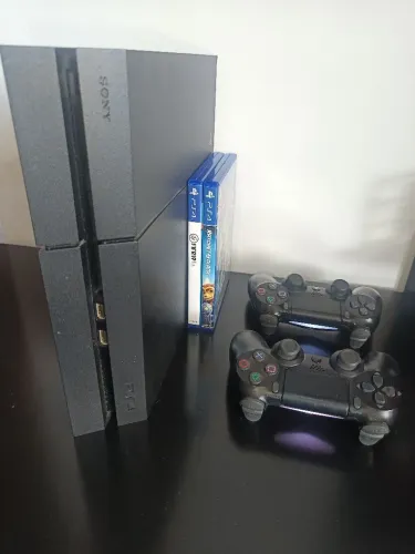 PS4