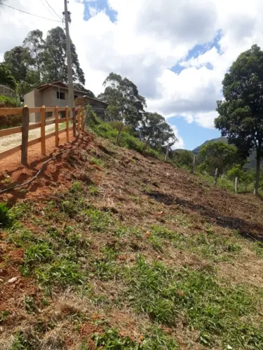 Excelente terreno de 750m2 apenas 1,5km do centro. Delfim Moreira-MG