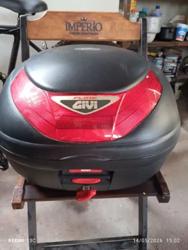 Baú Givi 35L - Excelentes estado 