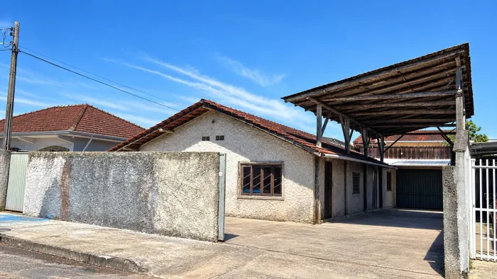 Terreno com casa