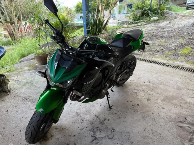 Vendo moto Kawasaki Z800 