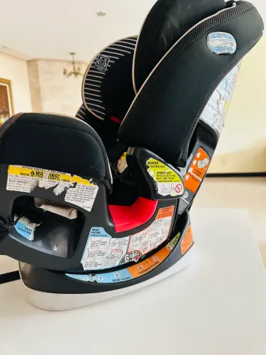Cadeira infantil para carro Graco 4 Ever - de 0 anos até 45 kg 