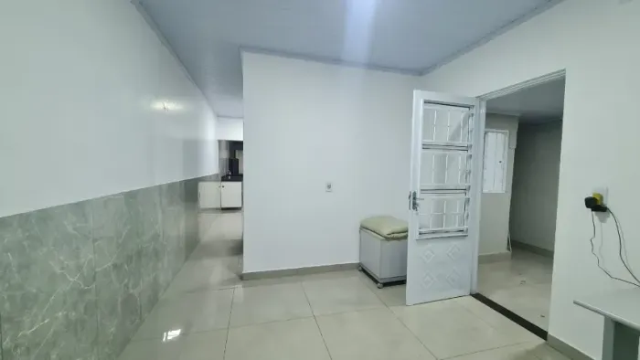 Alugo casa 3 quartos sozinha no lote em Taguatinga Norte