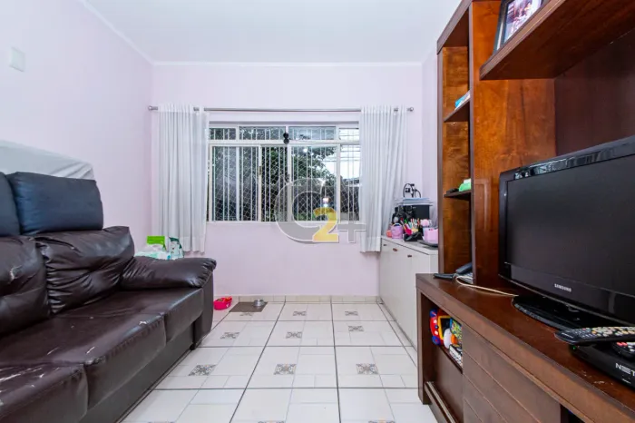 Casa à venda na Vila Romana com 2 quartos, sendo 1 suíte e 2 vagas