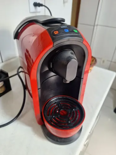 Maquina de Café Mimo S24 de café espresso e multibebidas da 3 Corações.