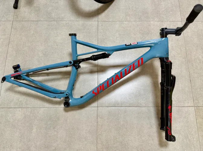 Quadro e suspensão Specialized Epic L
