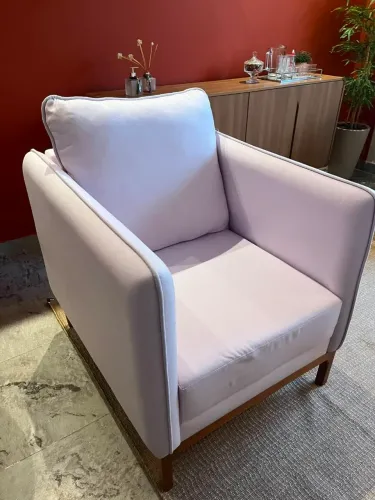 Poltrona Decorativa Premium - Excelente Estado