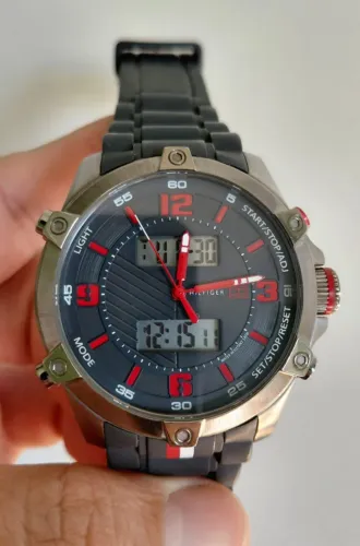 Relógio Masculino  modelo Tommy Hilfiger TH.154.1.34.1089