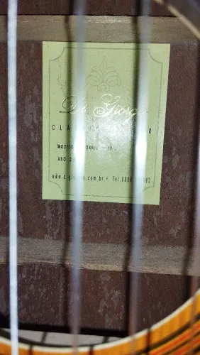 Vendo violão