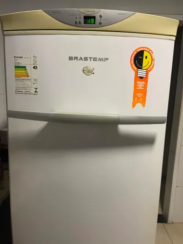 FREEZER VERTICAL BRASTEMP FLEX FROST FREE 228L - 2 EM 1