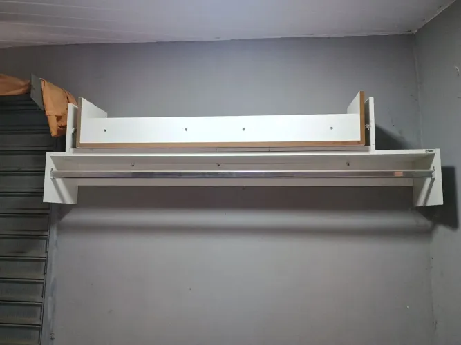 Vendo móveis para loja de roupa