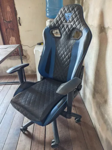 ThunderX3 Cadeira Gamer Profissional TGC12 Preta e Azul