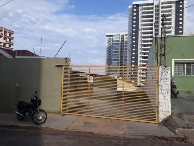 Terreno para alugar, 484 m² por R$ 1.942,81/mês - Centro - Marília/SP