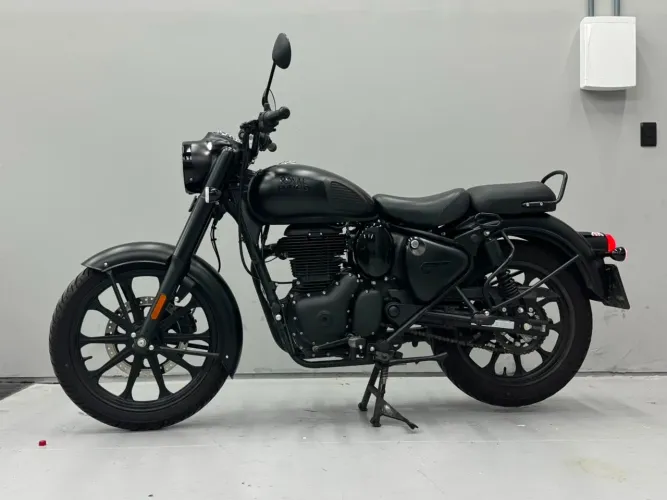 Royal Enfield Classic 350 Dark