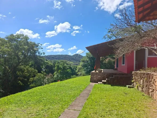 Casa para Venda e Locação | Condomínio Clube da Montanha | Atibaia, SP