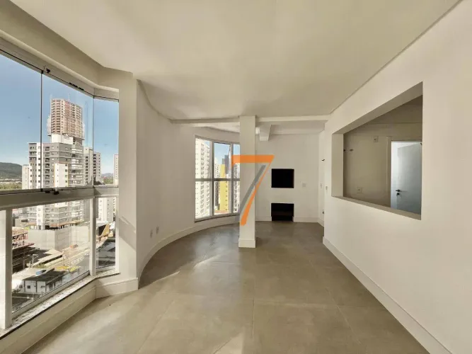 Apartamento com 4 dormitórios à venda, 170 m² por R$ 2.350.000,00 - Meia Praia - Itapema/S