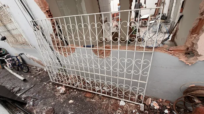 Grades janelas e portão