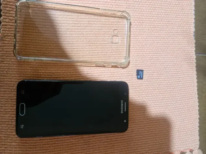 Celular Samsung J7 Prime + cartão memoria