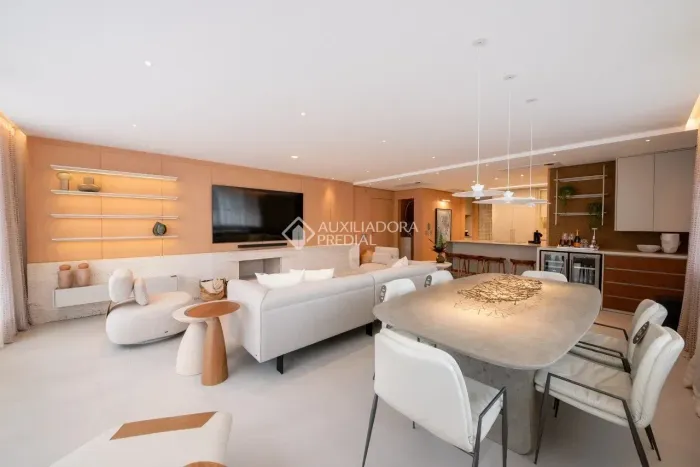 Apartamento, mobiliado, decorado e equipado com 2 suítes, 3 vagas de garagem no bairro Pet