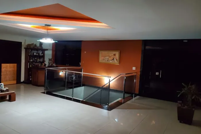 Casa à Venda - Santa Cruz, 4 Quartos, 300 m2