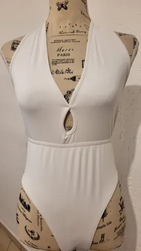 Body Zara frente única, tamanho M no Brasil, novo