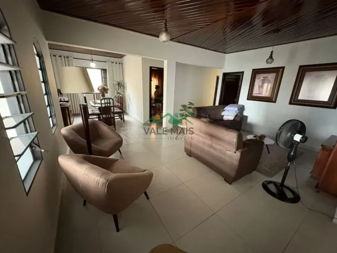 Casa com 3 dormitórios à venda, 119 m² por R$ 600.000,00 - Aroeira - Aparecida/SP