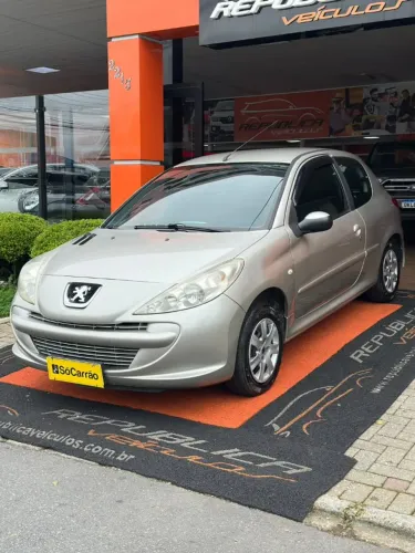 Peugeot 207 XR 1.4 Flex 8V 3P 2012