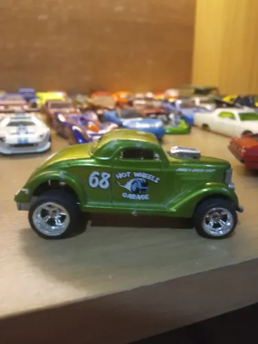 Carrinho Hotwheels raro pneu de Borracha