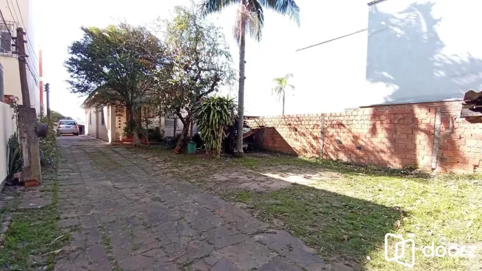Terreno com 750m² na Av. Otto Niemeyer, bairro Camaquã