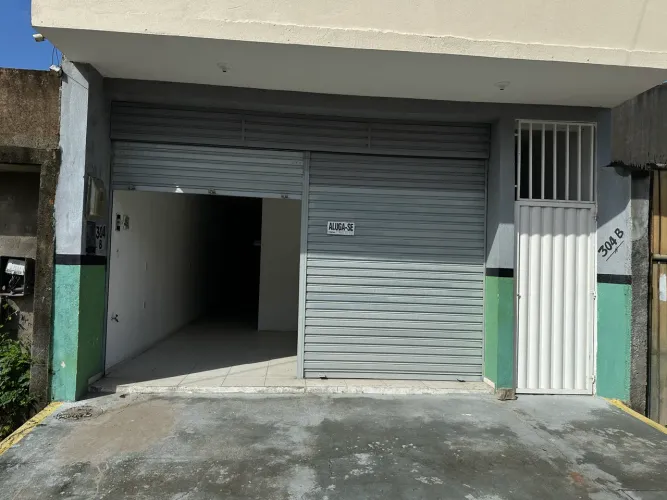 Alugo ponto comercial na Santa Lúcia 