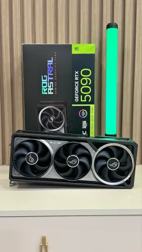 RTX 5090 32GB - Troco ou Vendo