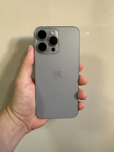 iPhone 15 pro max 256 gb