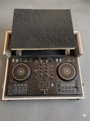 Controladora Pioneer DDJ-400 + Case Profissional + Cabos