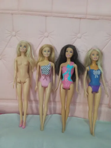 Lote de bonecas Barbies 