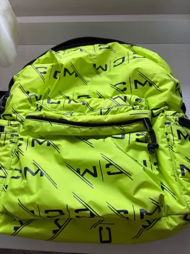 Mochila Colcci Verde Neon/ Amarelo com zíper