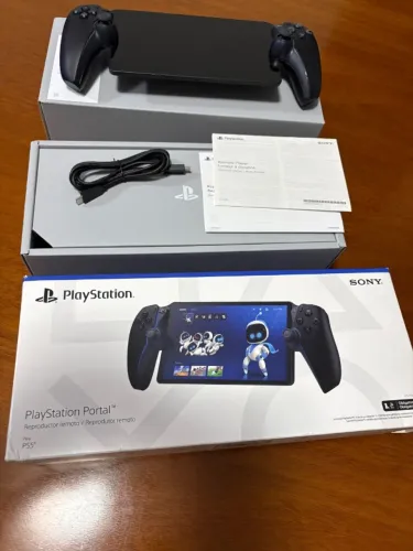 Reprodutor Remoto Sony PlayStation Portal CFI-Y1001, Wi-Fi, 8" - Preto (pouco uso)