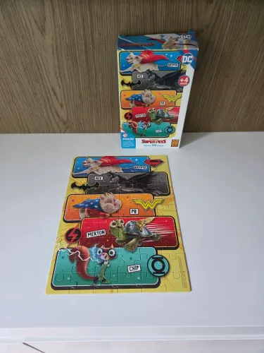 Quebra cabeca Super Pets. 60 peças.