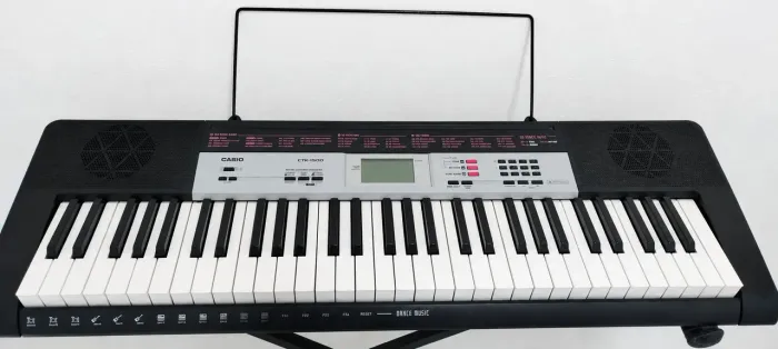 VENDO TECLADO MUSICAL CASIO CTK-1500