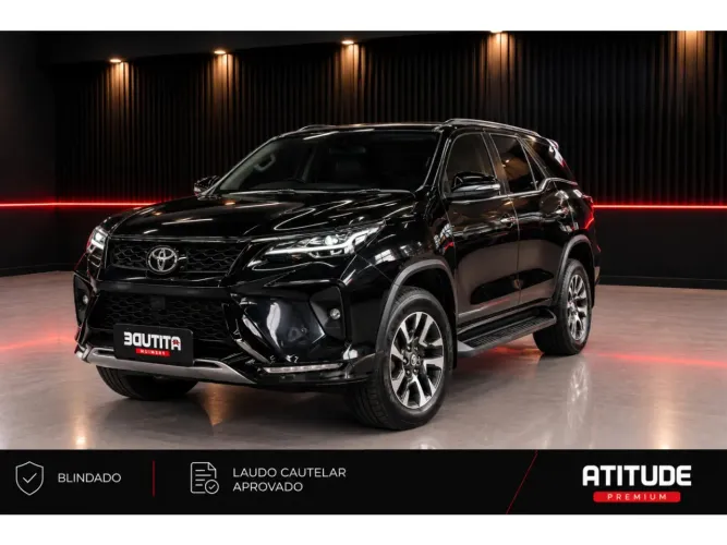 Toyota Hilux SW4 SRX Plat. 4X4 2.8 TB Die. Aut. 2024