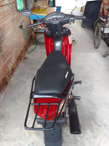 Vendo traxx 50c R$ 3.500, aceito proposta