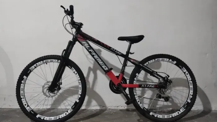 ? BIKE ALFAMEQ ATAKE ARO 26 - R$ 800,00