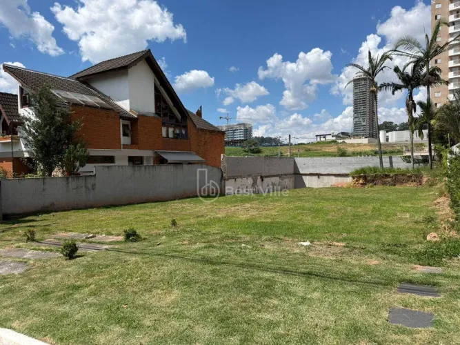 Terreno PLANO à venda, 560 m² por R$ 2.999.000 - Residencial Alphaville Zero - Barueri/SP.