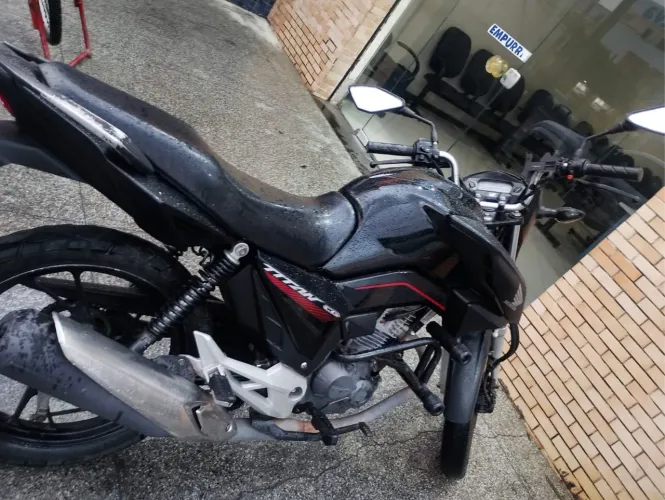Titan 160 novíssima