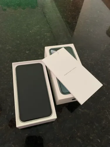 iPhone XR 128 GB - Ótimo Estado