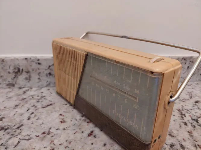 Rádio TELEFUNKEN Famulus 3971