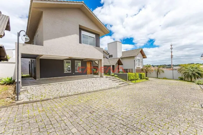 Casa em condomínio fechado com 4 quartos e 3 vagas à venda em Santa Felicidade