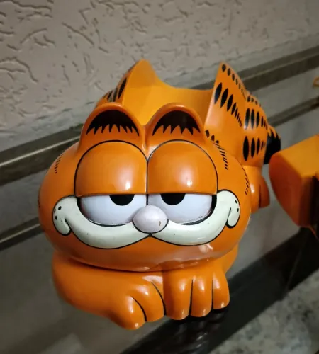 Lindo Telefone Garfield em Baquelite. Raro 
