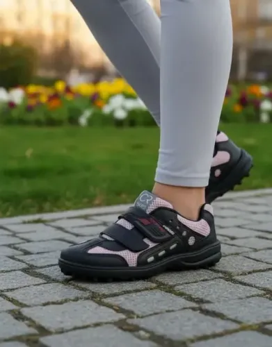 Olha o que eu encontrei! Sapatilha Ciclismo Trilha Bike Pedal Sapatênis Crshoes 9000