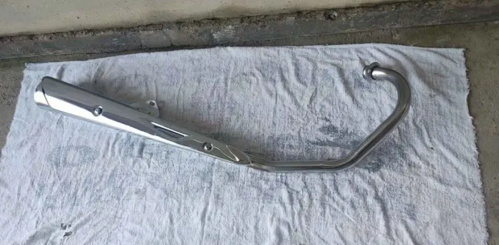 Escape Polímet cg 150 com bacalhau